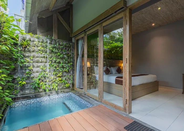 Me Villa Kayu Tulang